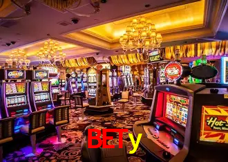 bety Salvador - Studio Tour